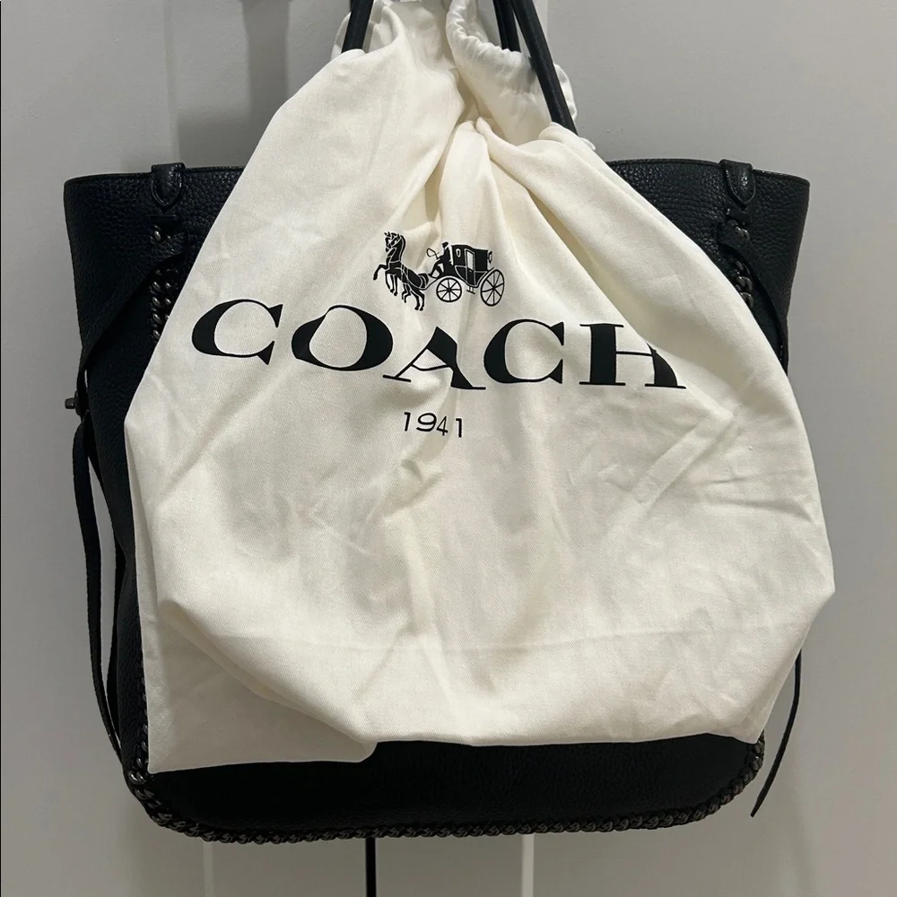 Coach Tatum Tall Tote in Whiplash Leather & Gunmetal